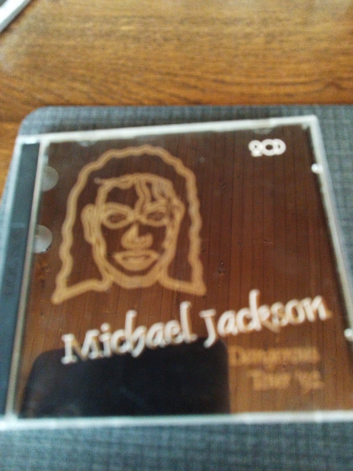 2 cd Michael Jackson dangerous, Enlèvement