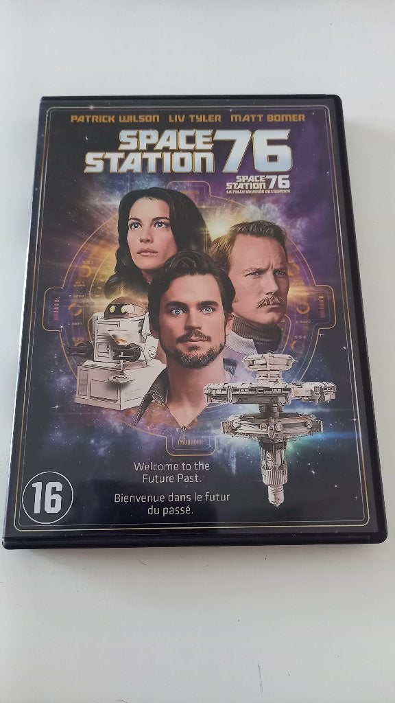 Space Station 76 (2014) Liv Tyler, CD & DVD, DVD | Comédie, À partir de 16 ans, Enlèvement ou Envoi, Comme neuf, Comédie d'action