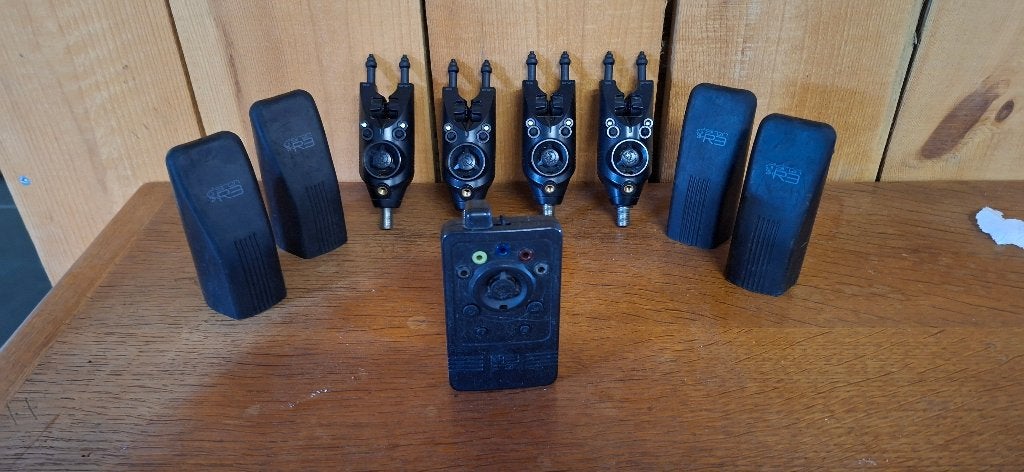 Nash R3 siren , 4+1, Ophalen, Zo goed als nieuw