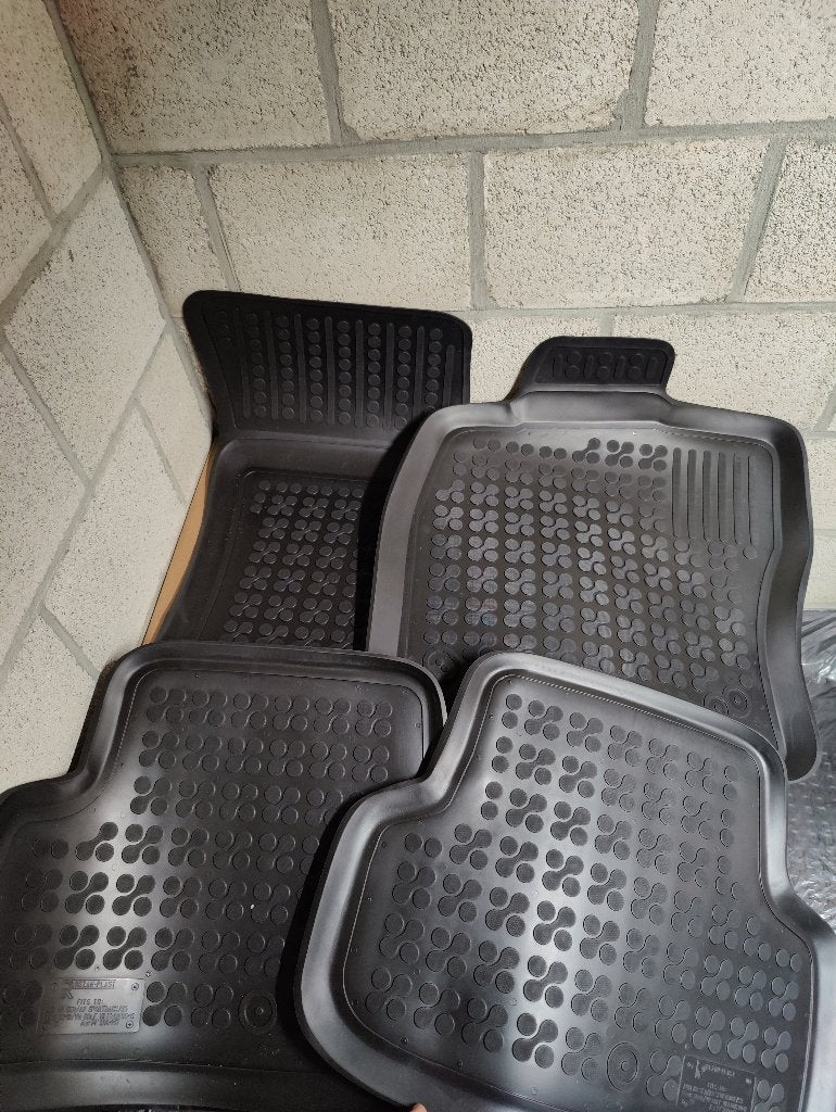 Kit de tapis en caoutchouc pour Golf 7 Audi A3S3, Enlèvement ou Envoi, Neuf