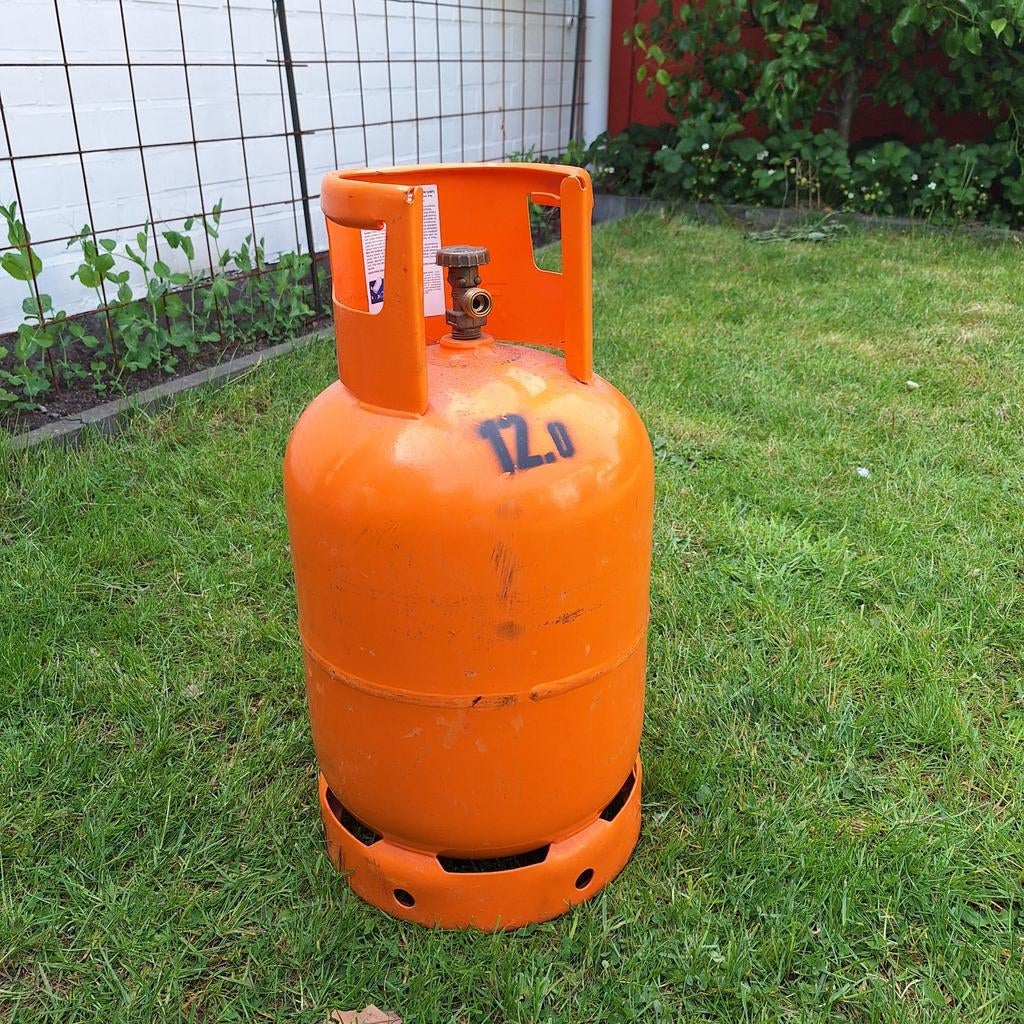 Lege gasfles Kroatië, Ophalen