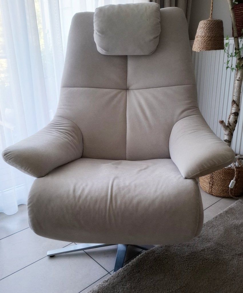 ELEKTRISCHE RELAXFAUTEUIL „HIMOLLA”, Huis en Inrichting, Fauteuils, Ophalen, Gebruikt, Stof