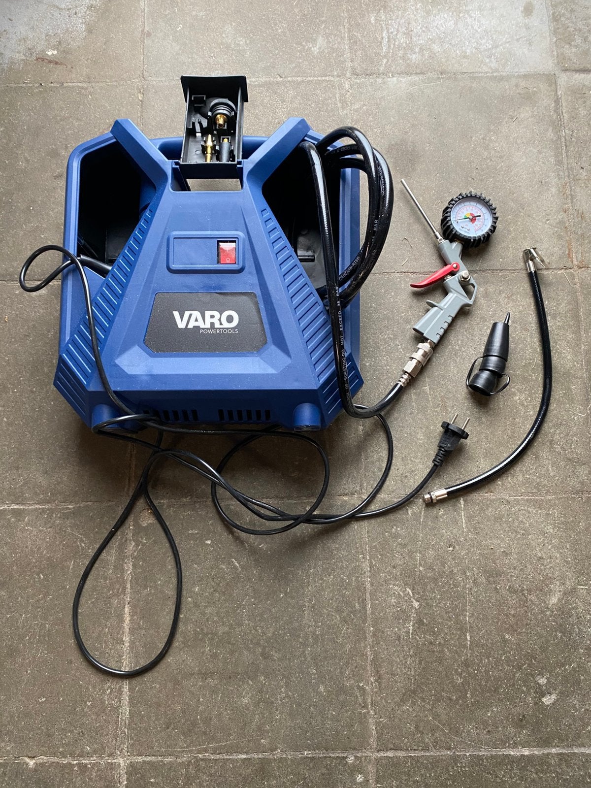 Varo compressor 1x gebruikt !, Bricolage & Construction, Enlèvement, Comme neuf
