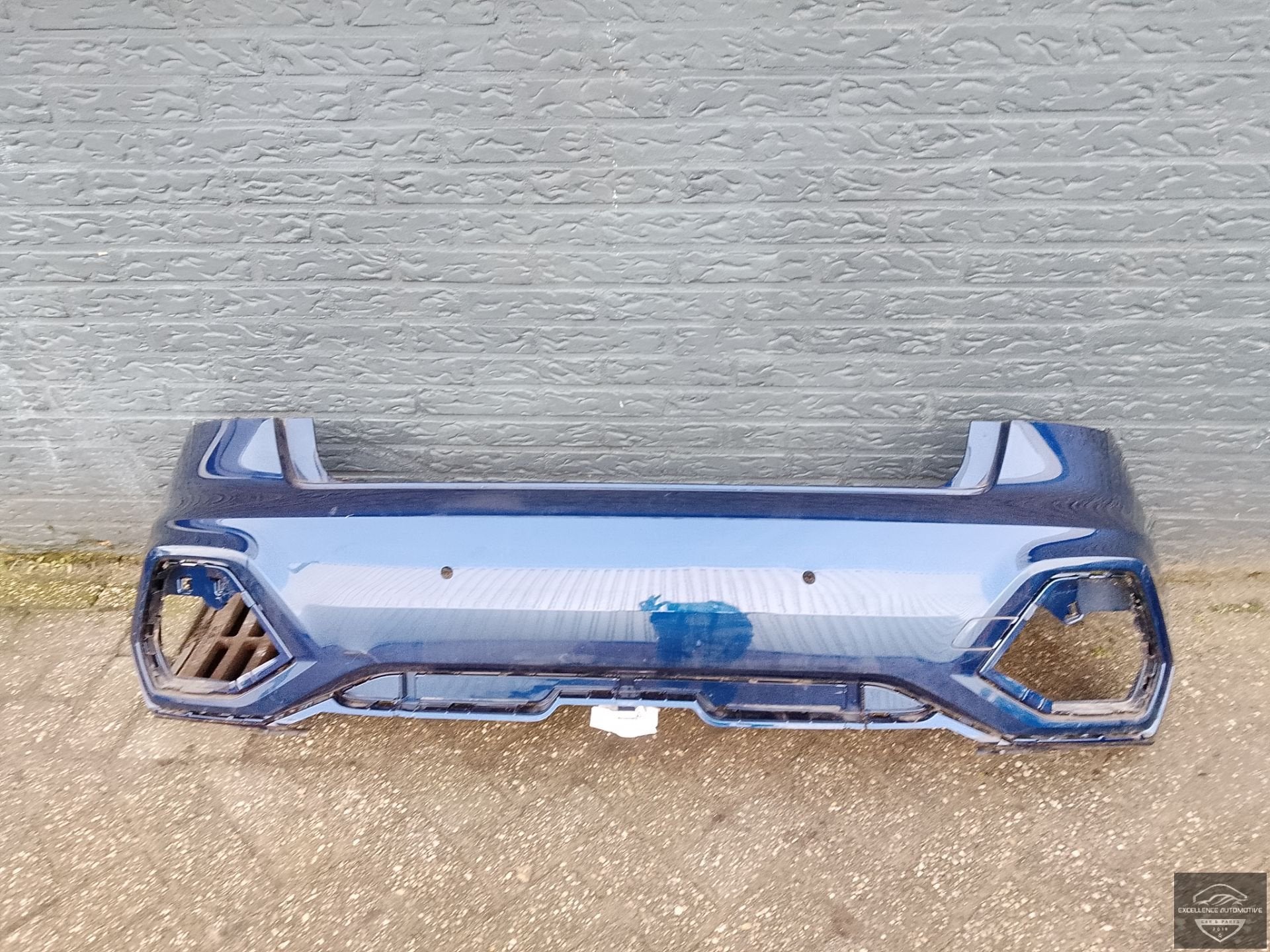 Audi A1 82A Citycarver 2019+ Achterbumper Bumper 4xPDC Origi, Gebruikt, AUDI AG, Auto-Union-Strasse 1
85045  Ingolstadt, DE, Audi