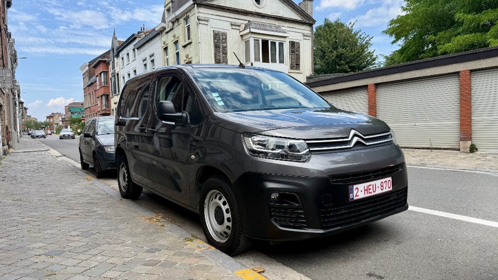 Citroen Berlingo 1.5A Van 3 places - Utilitaire  Full Carpla, Autos, Citroën, Argent ou Gris, Achat, 1750 kg, Euro 6