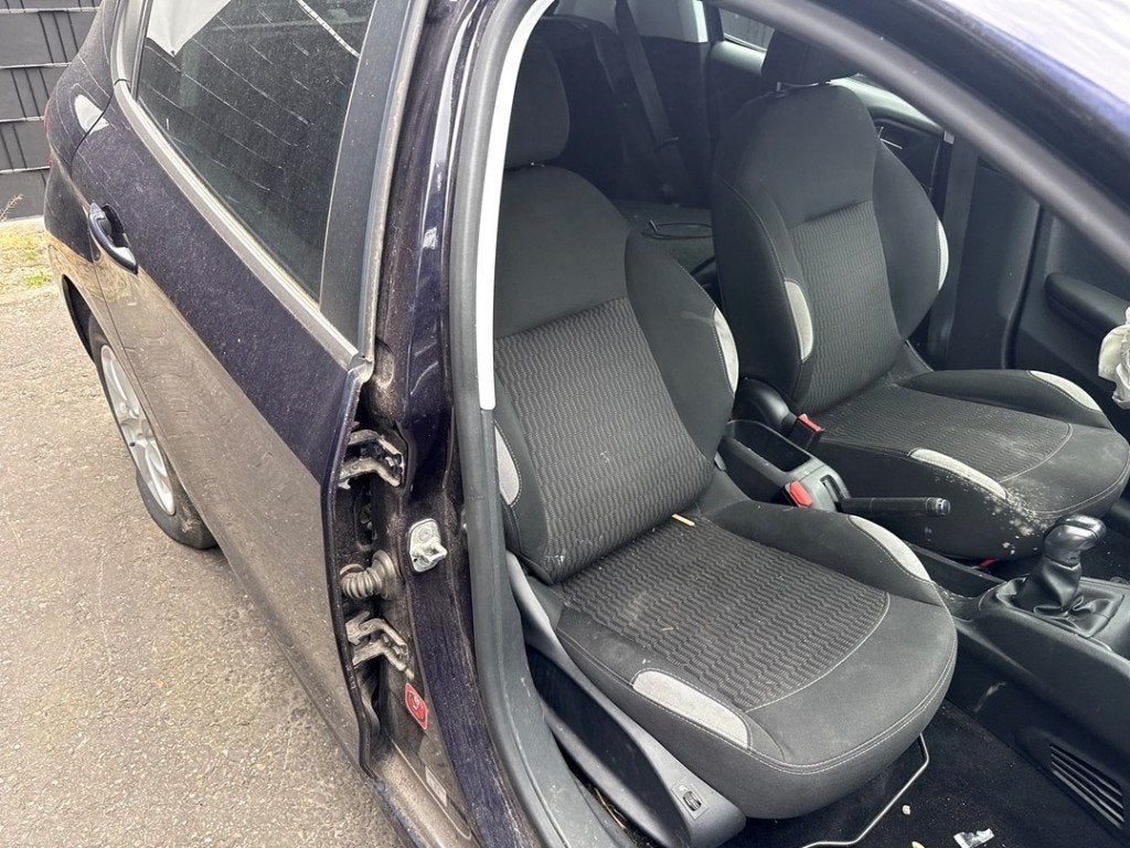 STOEL RECHTS VOOR Peugeot 208 I (CA / CC / CK / CL), Auto-onderdelen, Kontakt-peugeot@peugeot.com, Gebruikt, Peugeot Deutschland GmbH