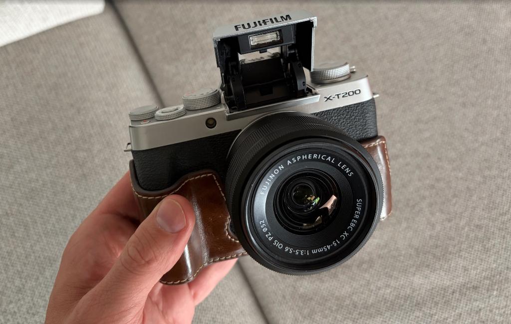 Fujifilm X-T200 + XC 15-45mm – Zeer goede staat – compleet, Audio, Tv en Foto, Ophalen, Gebruikt, Compact, Fuji