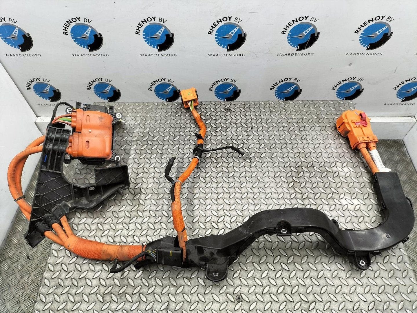 FORD MUSTANG SUV PREMIUM AWD [EV_HIGH_VOLTAGE_BOX_CONNECTOR], Enlèvement ou Envoi, Utilisé, ARN reconnu