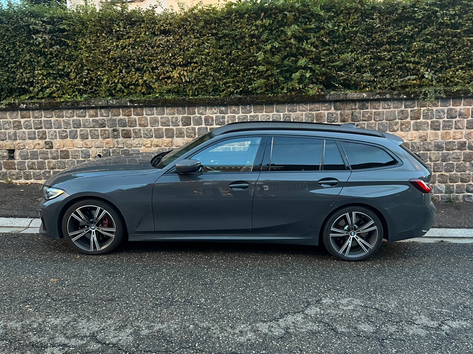 Bmw g21 318d, Autos, BMW, Cuir et Alcantara, Achat, Autres couleurs, Noir