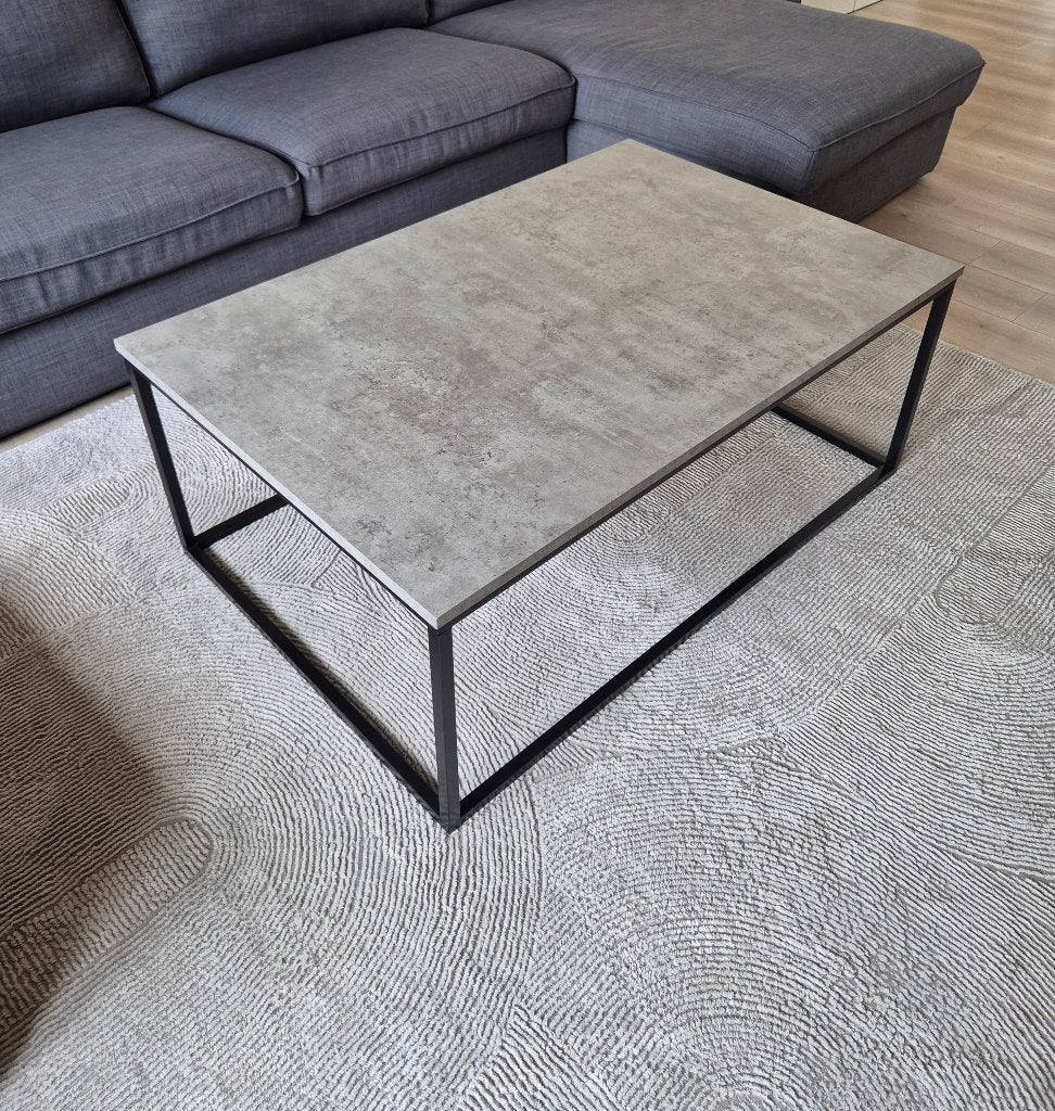 JYSK DOKKEDAL salontafel – betonlook, Huis en Inrichting, Ophalen, 100 tot 150 cm, Modern, industrieel en Scandinavisch, 50 tot 100 cm