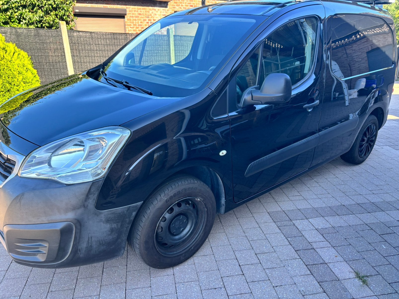 Peugeot Partner Esenc 2017 avec galerie de toit + inspection, Autos, Euro 5, Achat, 3 places, Boîte manuelle
