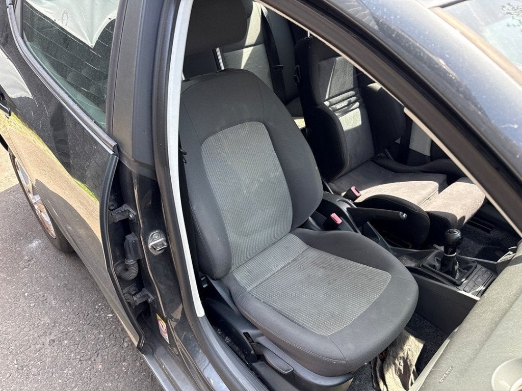 SIEGE AVANT DROIT ( PASSAGER ) Seat Ibiza IV (6J5), Autos : Pièces & Accessoires, Habitacle & Garnissage, Seat, Utilisé
