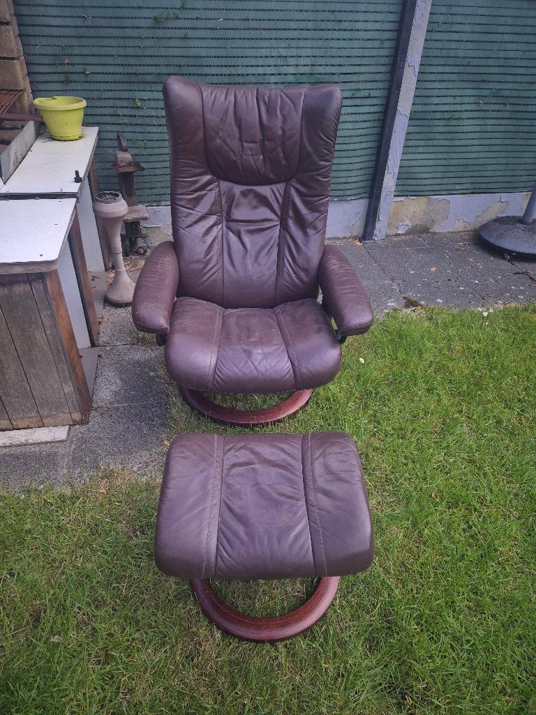 Fauteuil en cuir brun, Ophalen, Gebruikt, Leer