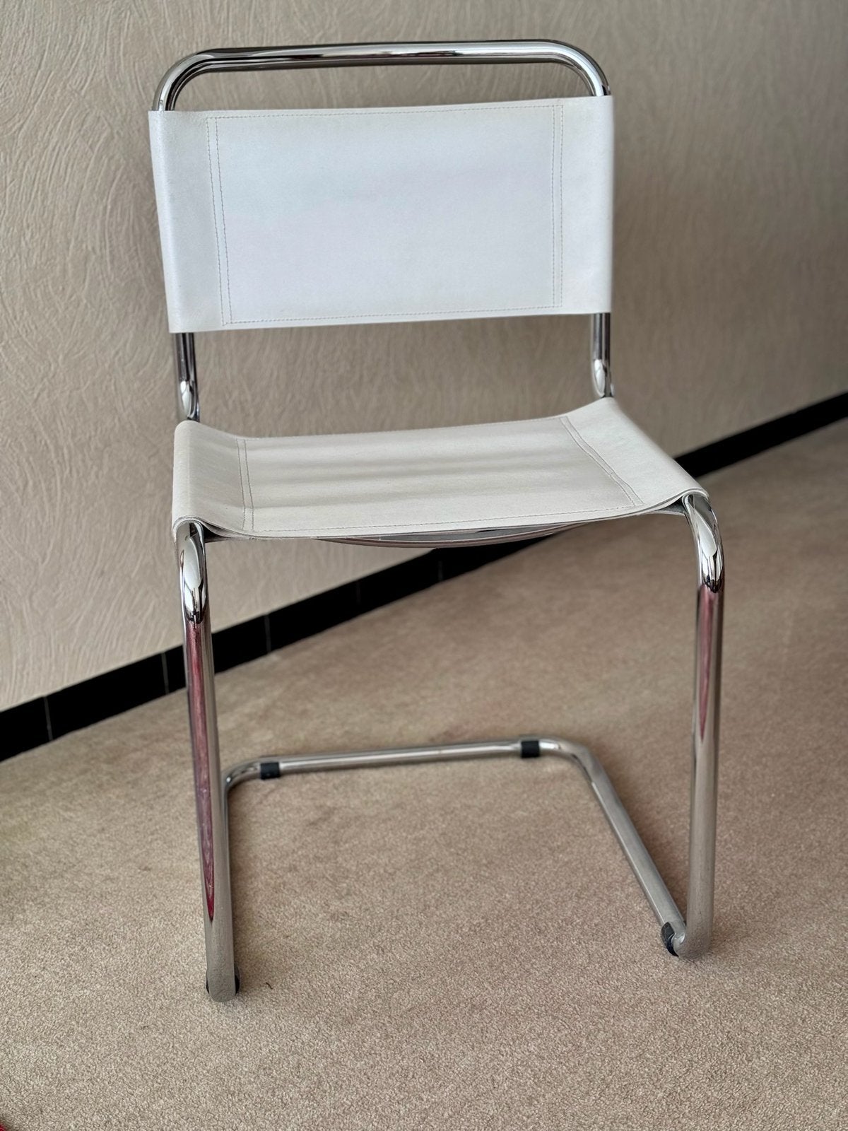 Bauhaus stijl sledestoel S33 ontwerp Mart Stam 4 stuks, Maison & Meubles, Chaises, Enlèvement, Utilisé, Blanc, Cuir