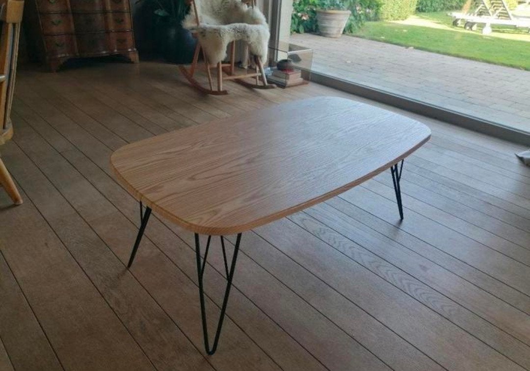 Salontafel
Zwaar en stevig materiaal., Ophalen