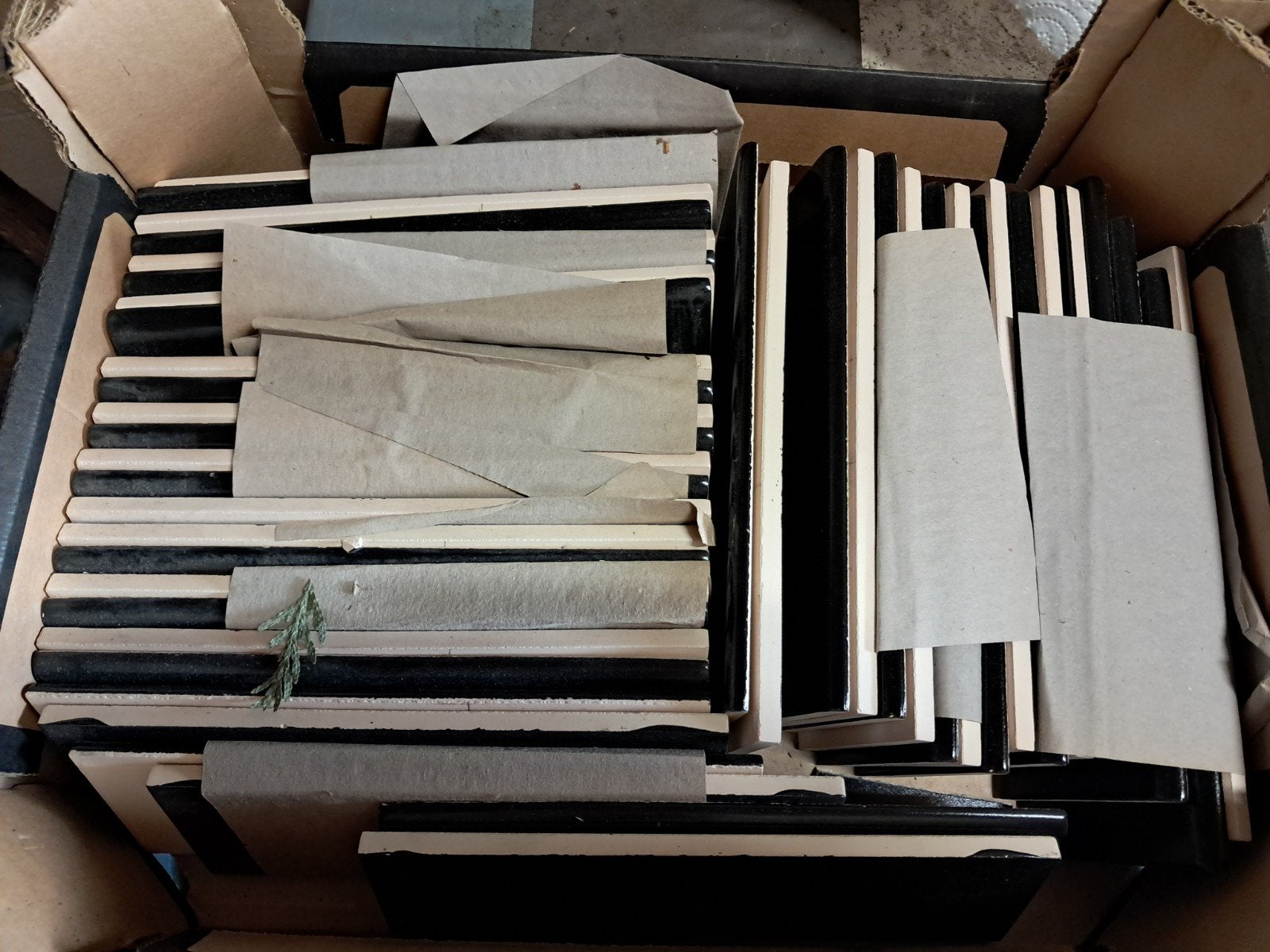 Zwarte keramische plinten 7cm hoog., Ophalen, Hardsteen, Nieuw, Minder dan 100 cm