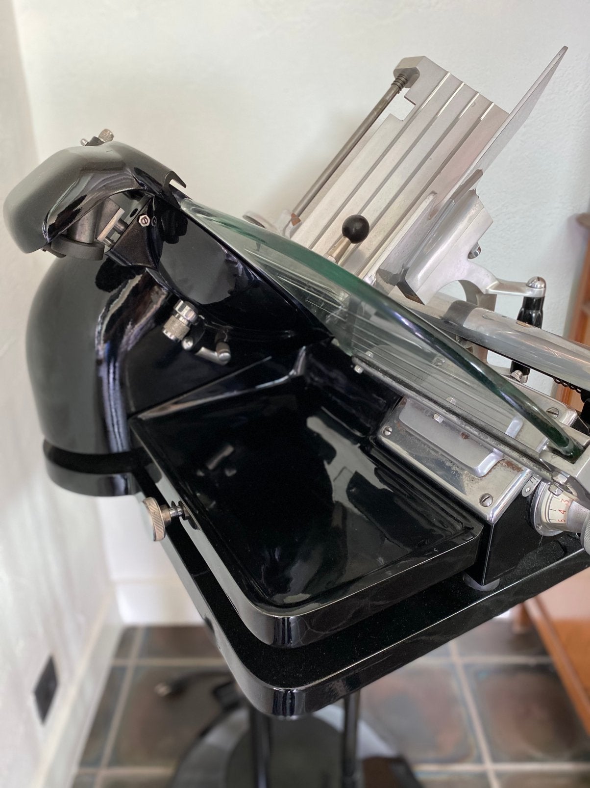 Vintage snijmachine naar type Berkel - gerenoveerd, Huis en Inrichting, Snijmachine, Ophalen, Zo goed als nieuw