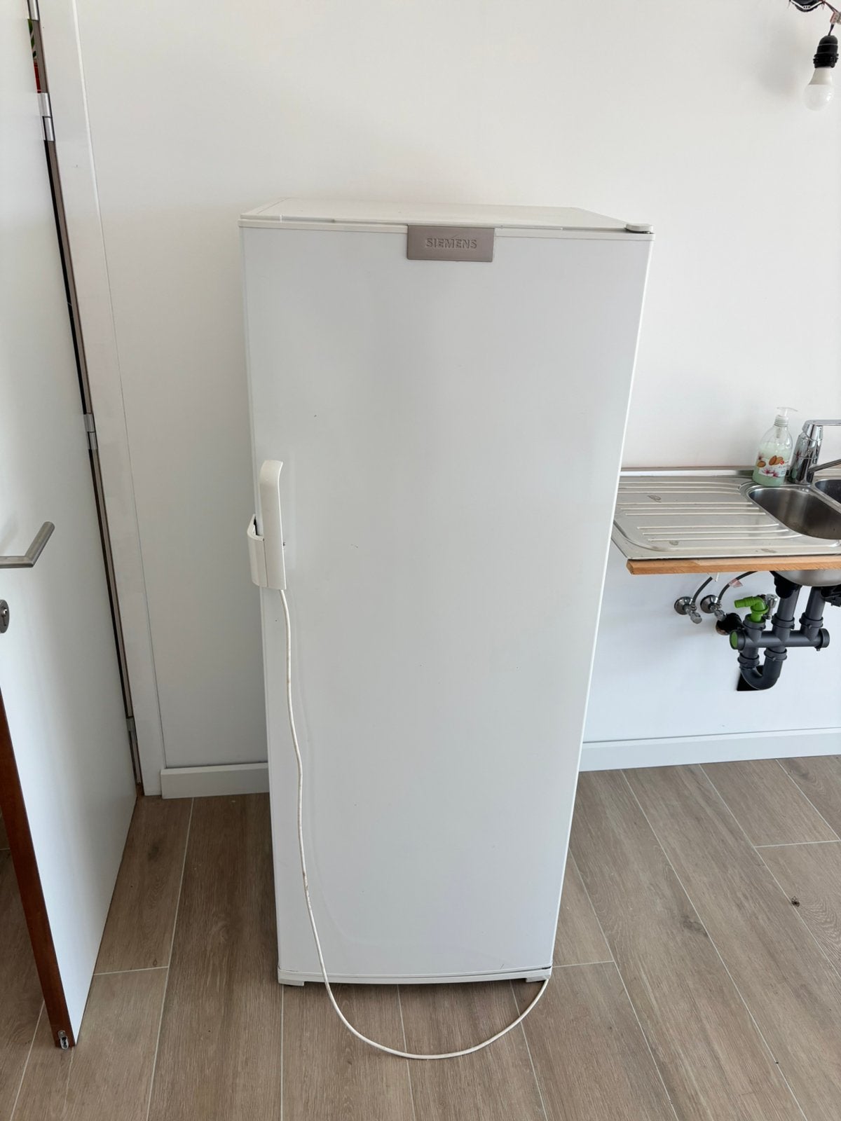 Diepvries te koop, Elektronische apparatuur, Vriezers en Diepvrieskisten, Gebruikt, Energieklasse A of zuiniger, 140 tot 160 cm
