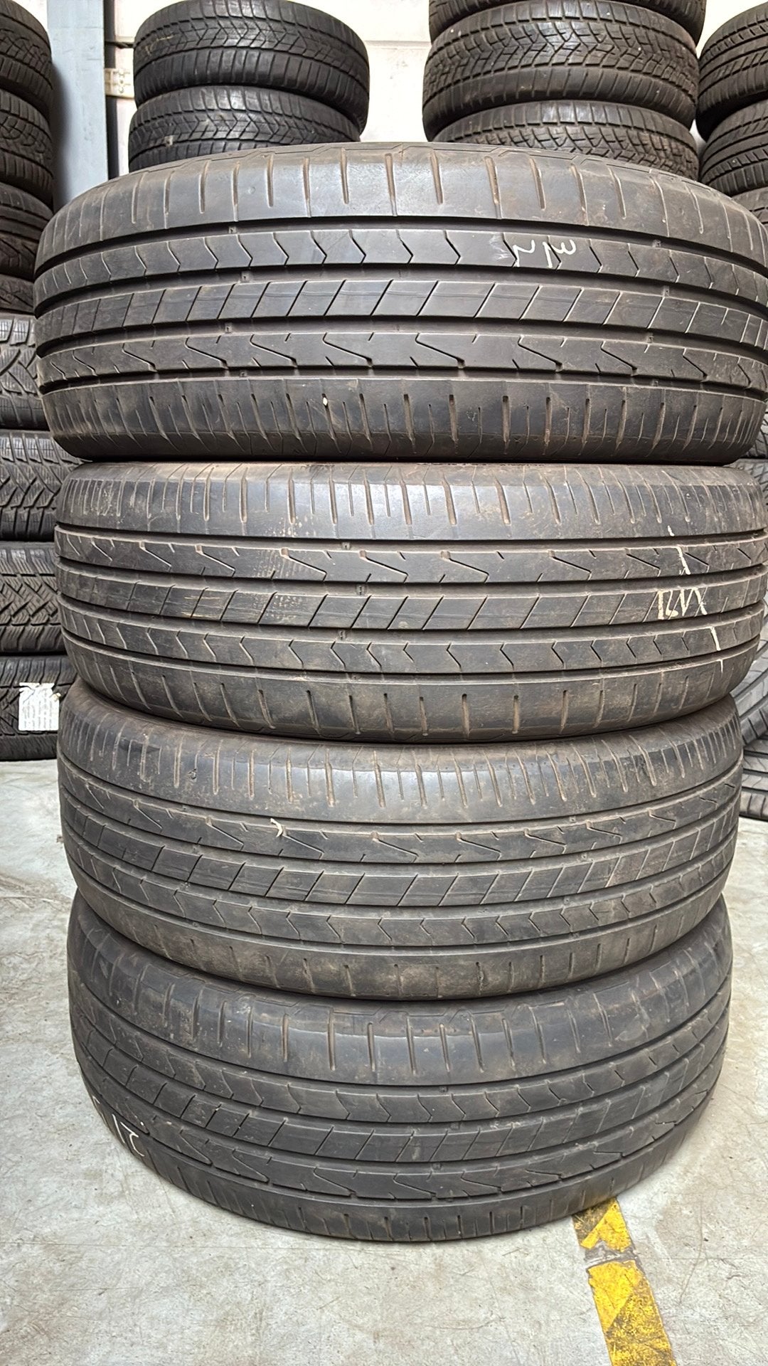Pneus d'été 2156517 215/65/17 215/65R17de la marque Hankook, Vêtements | Femmes, Enlèvement