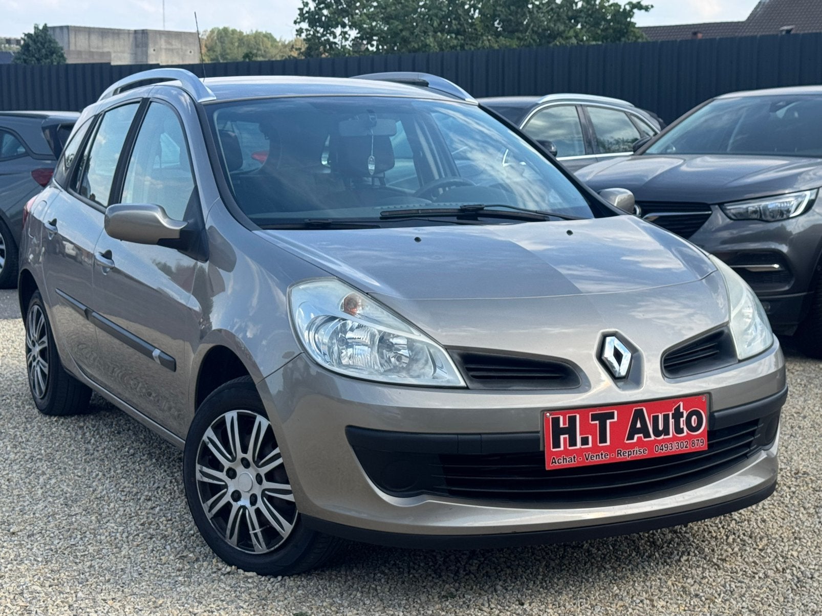 Renault Clio 1.5 dCi/Prete a être immatriculer, Autos, Argent ou Gris, Achat, Entreprise, Boîte manuelle