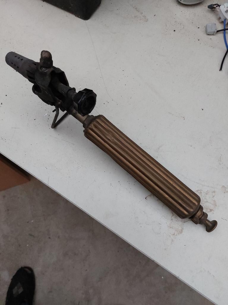 LAMPE A SOUDER, Enlèvement