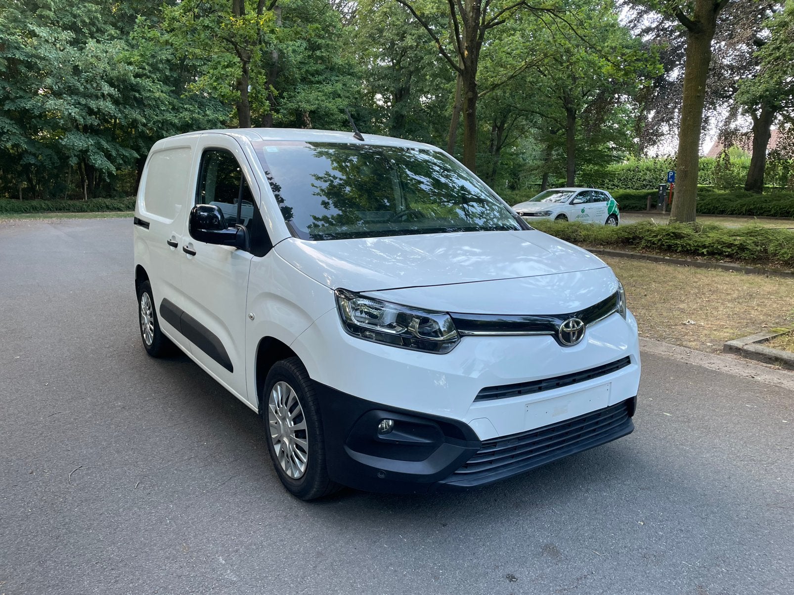 AUTOMAAT! Citroen Berlingo/Peugeot Partner/Toyota ProAce, Auto's, Bestelwagens en Lichte vracht, 1199 cc, Wit, 96 kW, 5 deurs