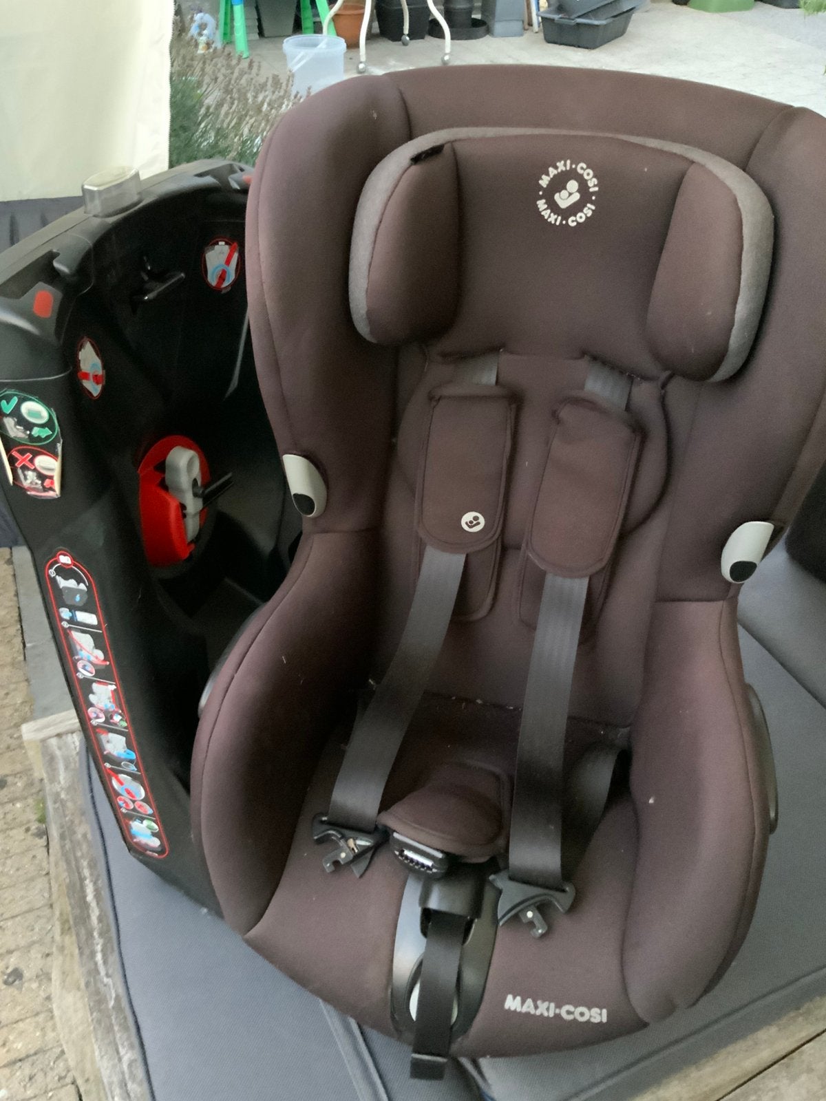 Siège auto pour enfant Maxi Cosi, Enlèvement