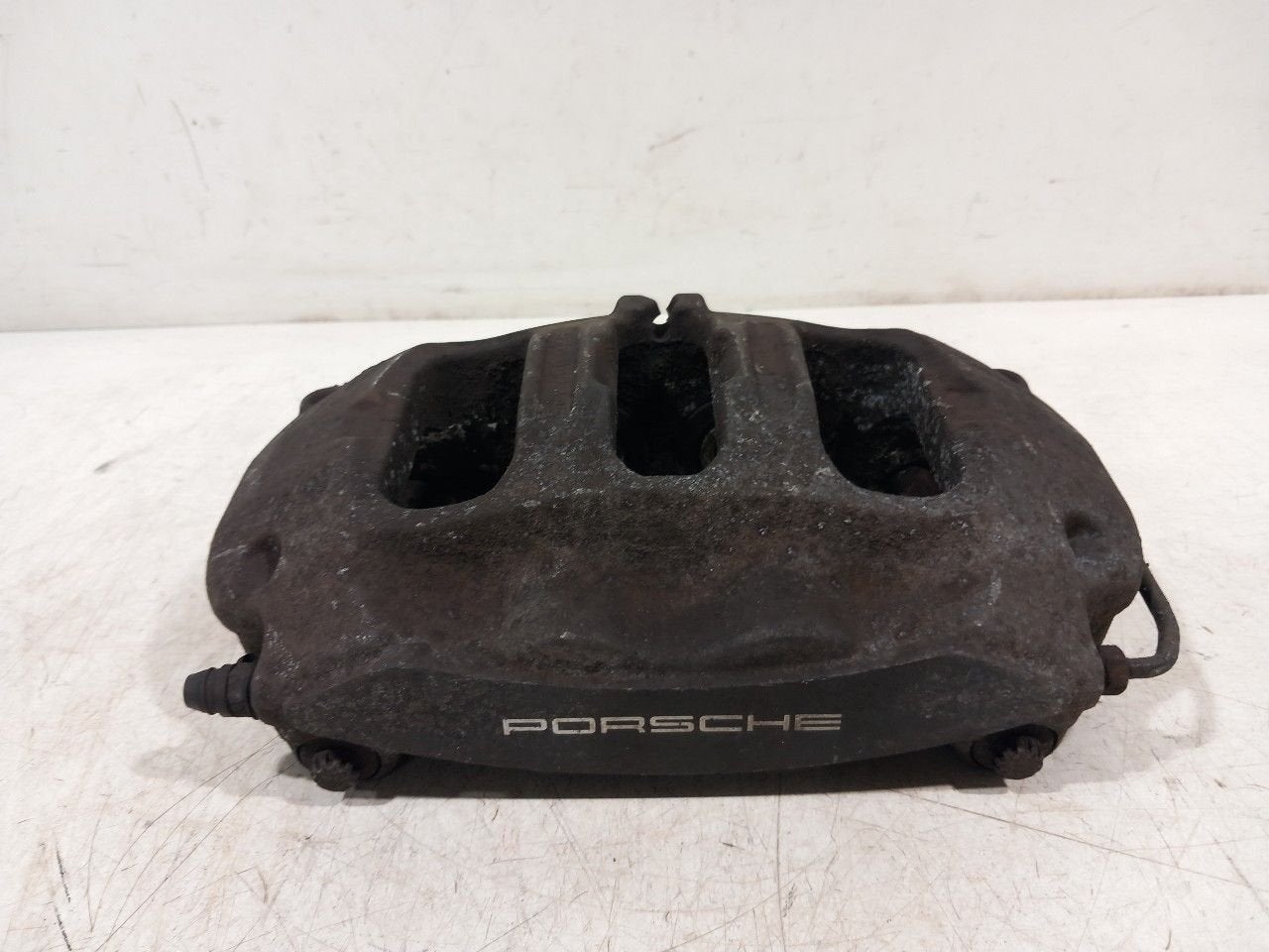 Remklauw links achter Porsche Panamera, Onderdelen@venauto.nl, Van der Ven Autorecycling B.V., Gebruikt, Ettenseweg 76, 4706 PB Roosendaal, The Netherlands