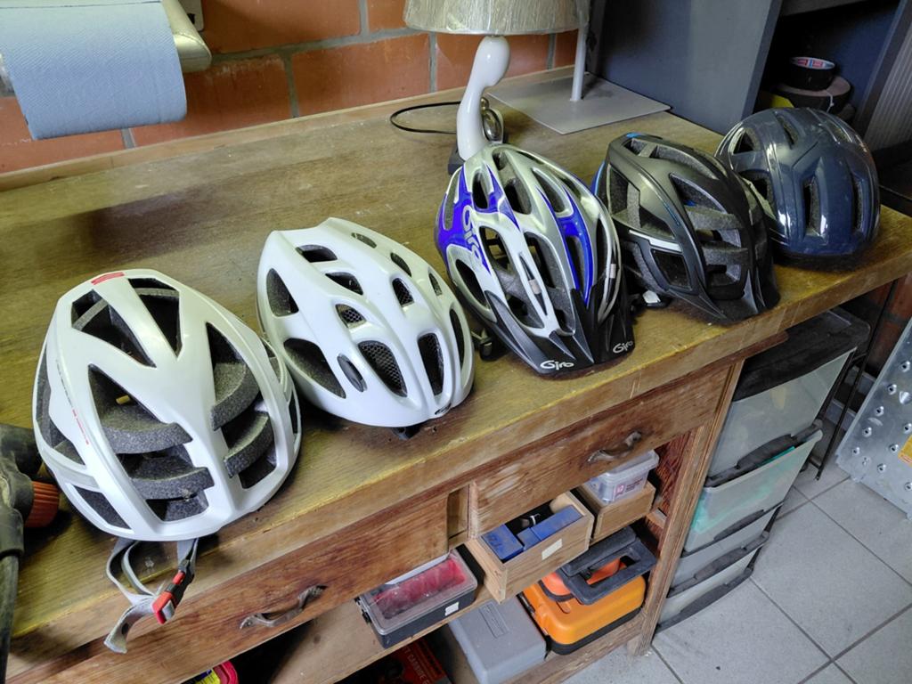 Helm, fiets, scooter, enz.., Fietsen en Brommers, Ophalen, Zo goed als nieuw, M, Heer of Dame