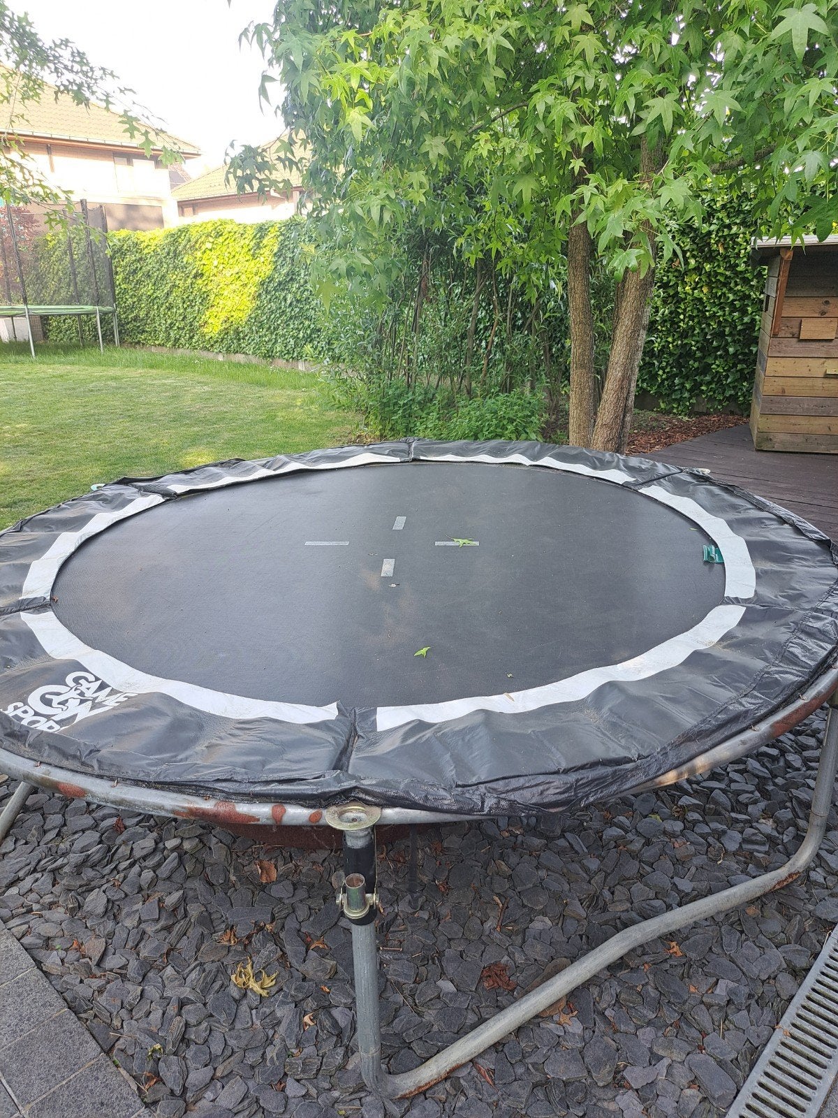 Trampoline: gratis af te halen ( palen zijn ook voorradig)., Ophalen