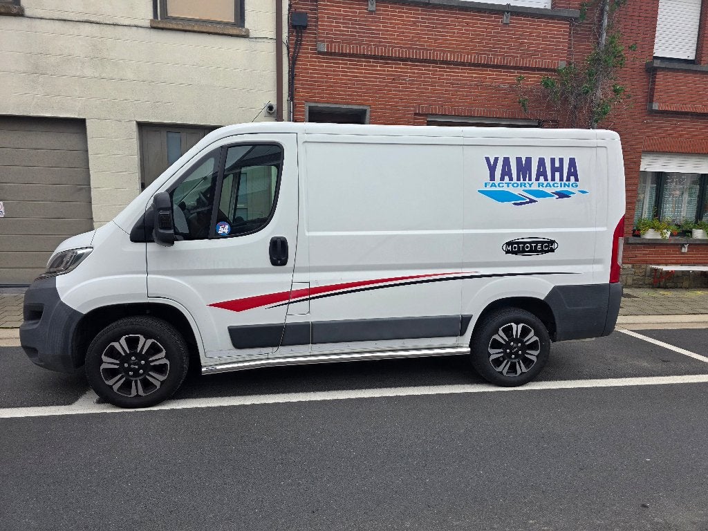 Camionette, Autos, Euro 5, Achat, Boîte manuelle, Noir