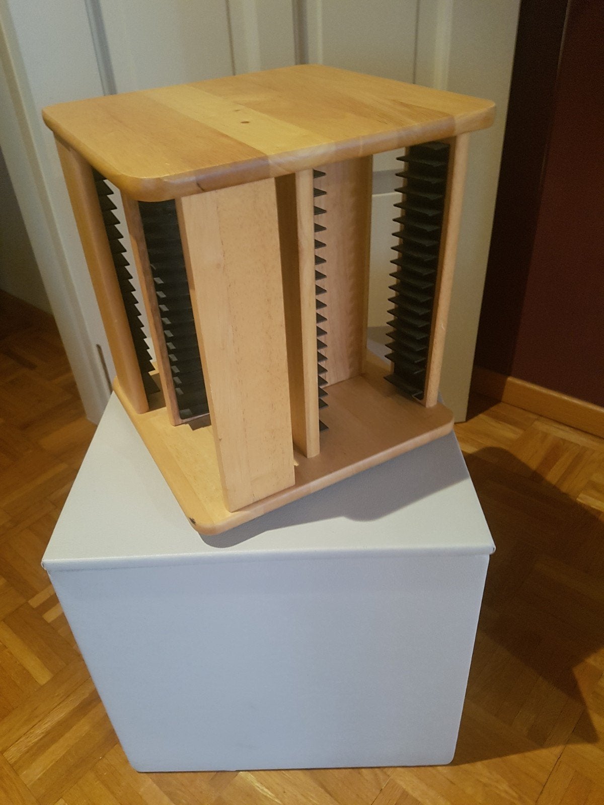 draaibare cd toren, Maison & Meubles, Accessoires pour la Maison | Étagères pour CD & DVD, Enlèvement
