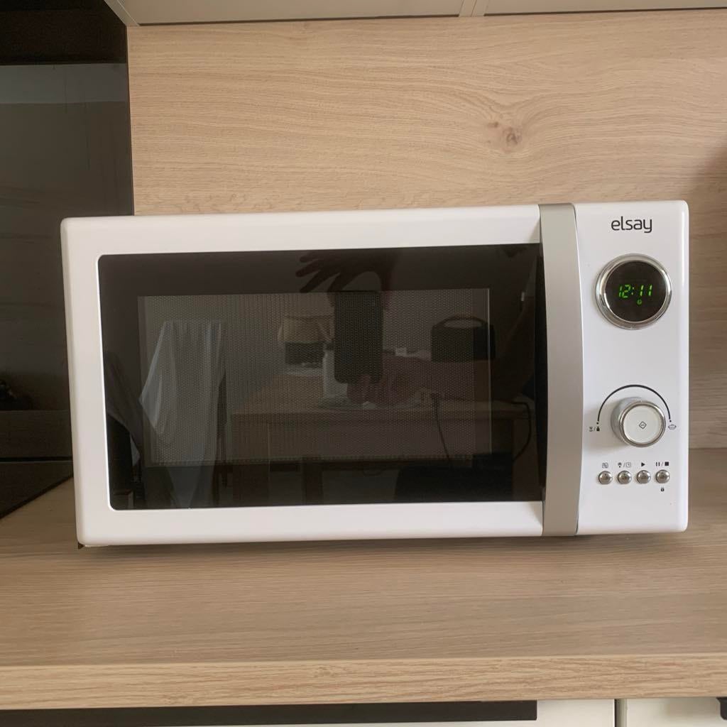 Four micro ondes Elsay 23L 800W, Electroménager, Micro-ondes, Comme neuf, Enlèvement, 45 à 60 cm, Four