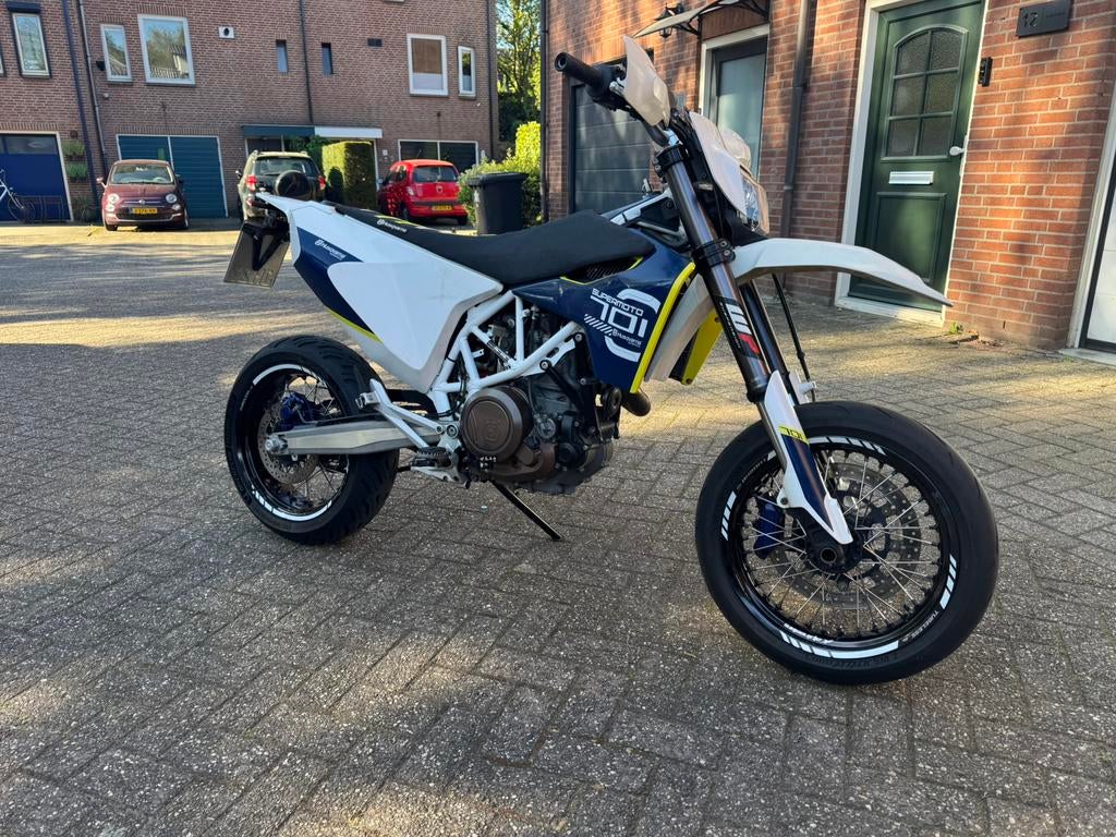 Husqvarna 701 Supermoto, Motos, Motos | Husqvarna, Permis Moto A, Occasion, Plus de 35 kW, Particulier