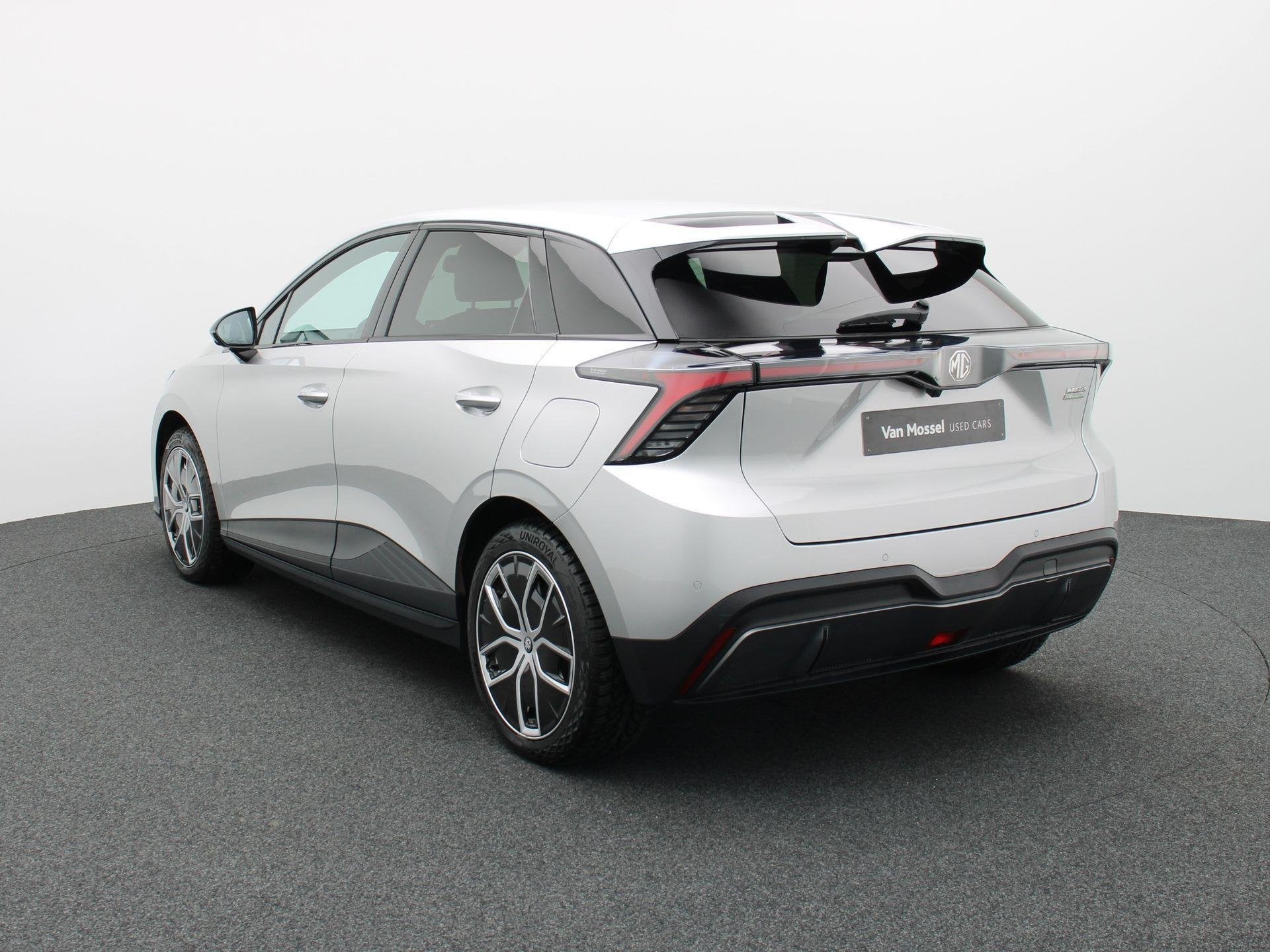 MG MG4 64 kWh Luxury (automatique), Autos, MG, Argent ou Gris, Achat, https://public.car-pass.be/vhr/e77d8928-29c6-4745-9ed5-1bc09dc0ead2