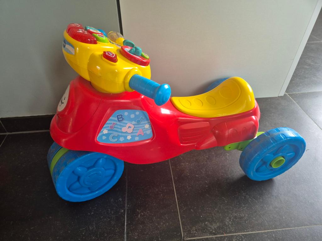 Vtech rij en leer motorfiets, Ophalen