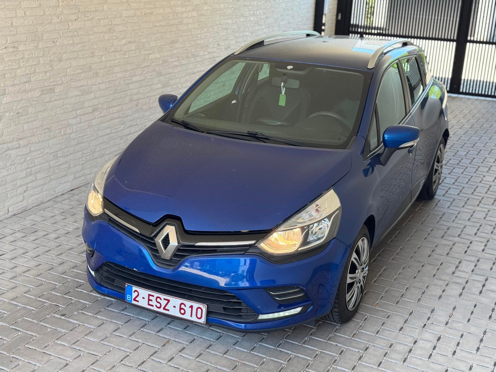 RENAULT CLIO/1.2 ESSENCE ! /PRETE A IMMATRICULER !, Autos, Renault, Particulier, ABS, Airbags, Air conditionné, Android Auto, Bluetooth