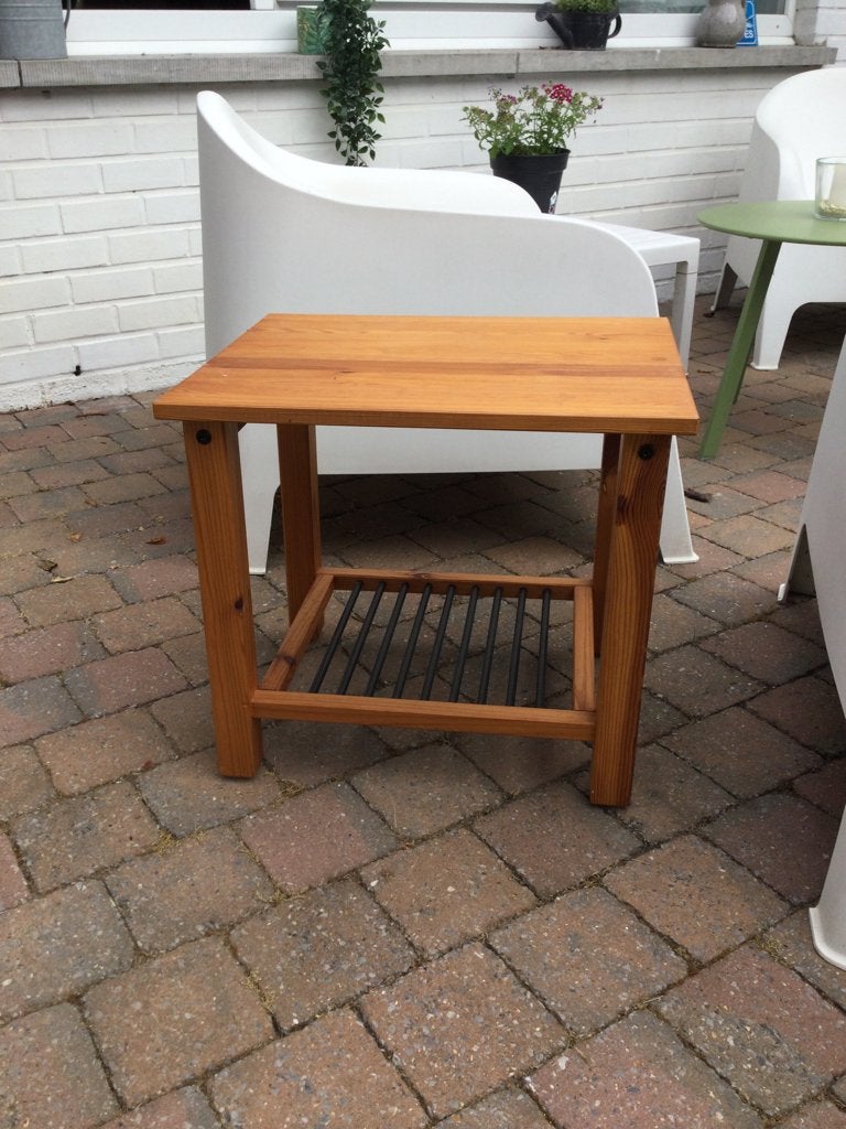 Petite table pour terrasse ou jardin, Enlèvement, Comme neuf