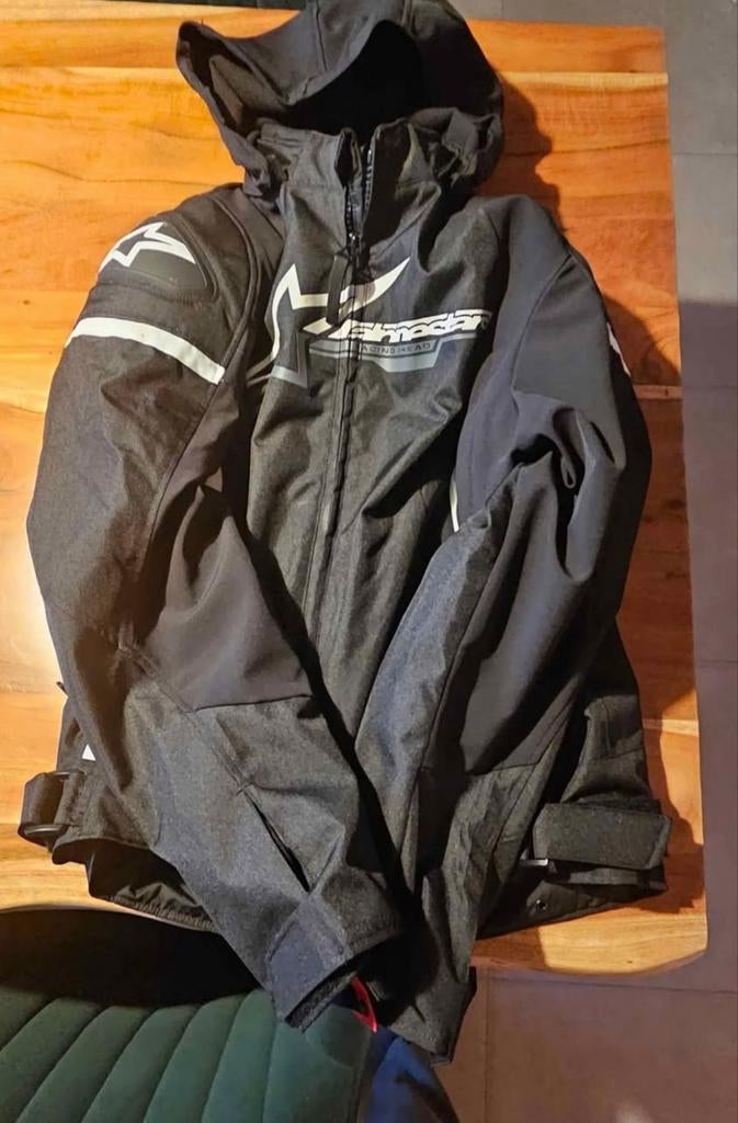 Alpinestar jas maat l, Enlèvement