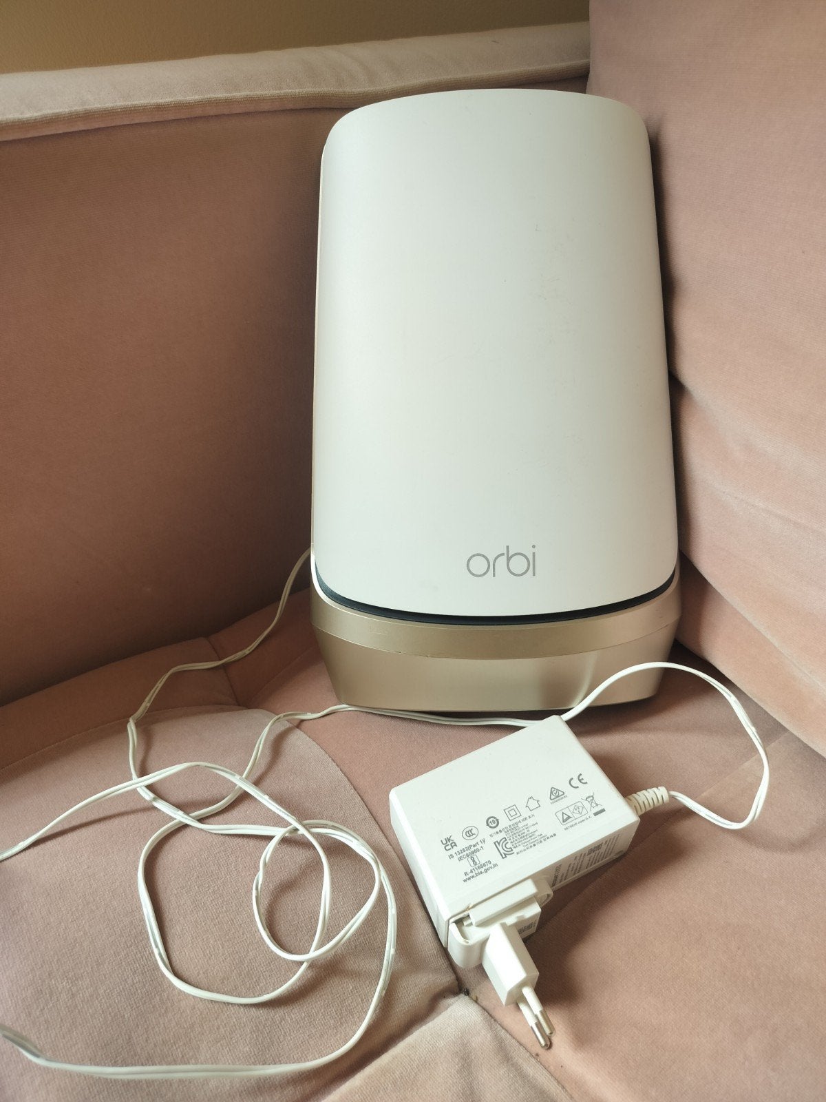 Netgear ORBI router RBRE960, Computers en Software, Ophalen of Verzenden, Zo goed als nieuw, Router, NETGEAR