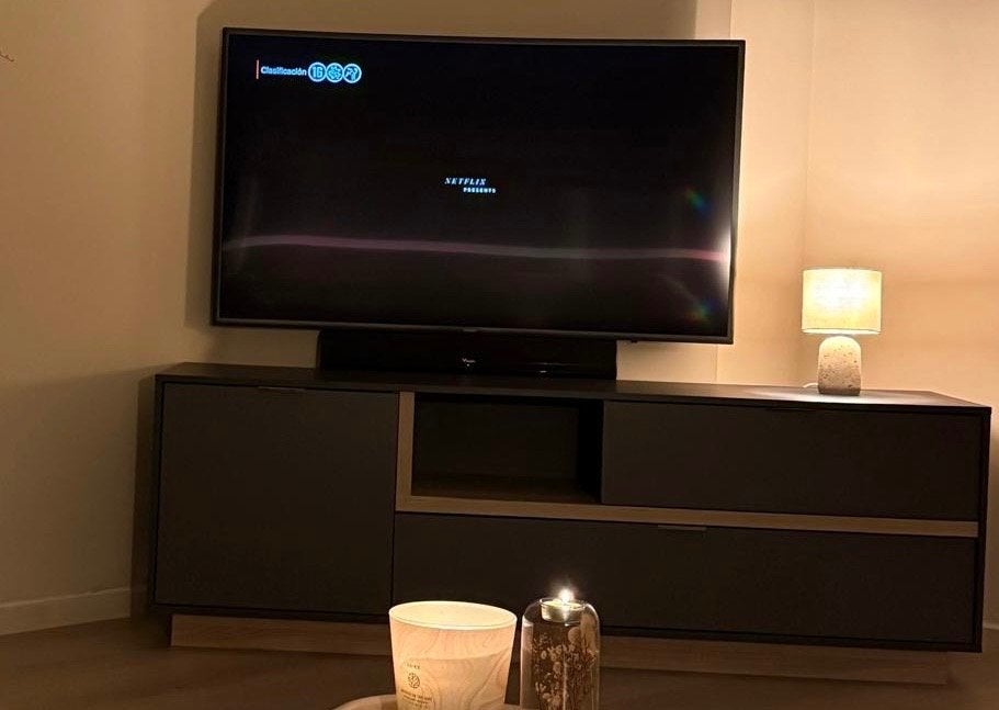 Tv meubel, Ophalen, Gebruikt, 150 tot 200 cm, Minder dan 100 cm
