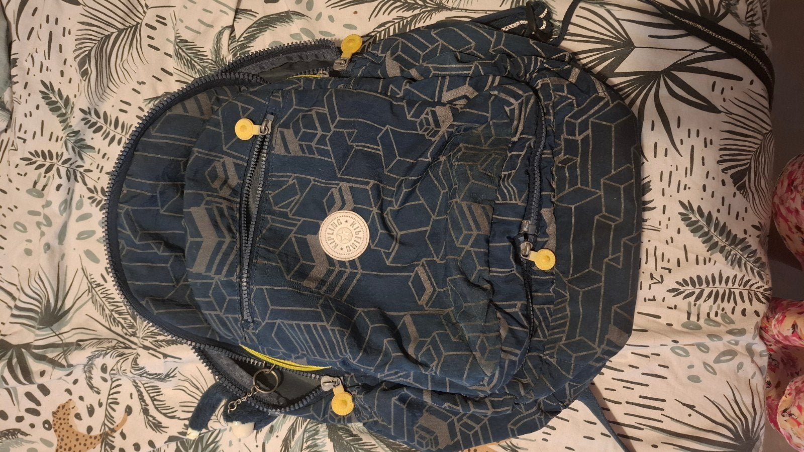 Sac kipling, Enlèvement, Kipling