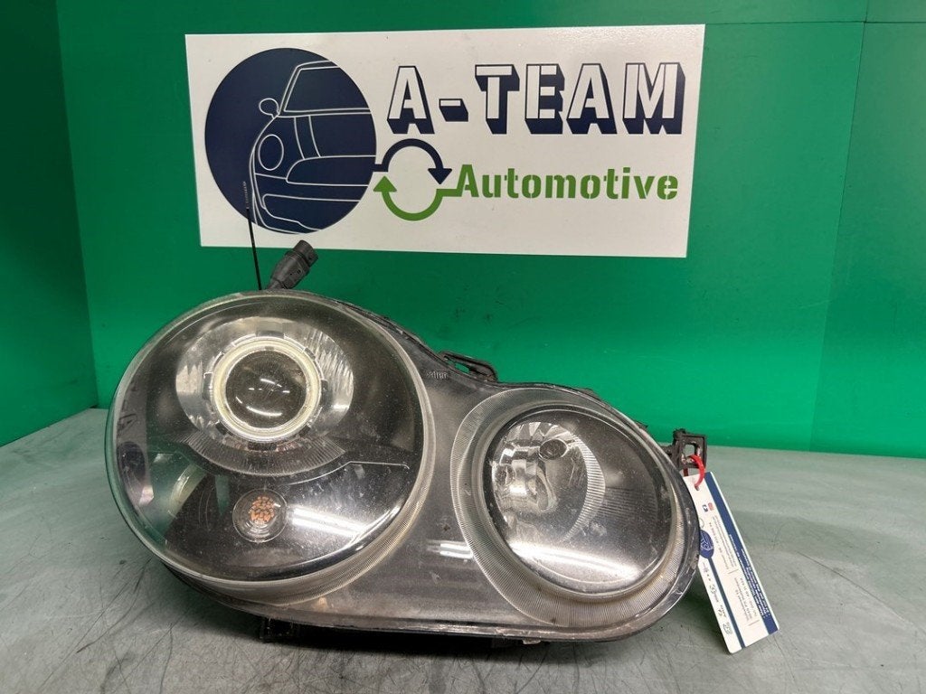 PHARE / OPTIQUE AVANT DROIT Volkswagen Polo IV (9N1 / 2/3), Volkswagen, Volkswagen AG, Utilisé, Kundenbetreuung@volkswagen.de