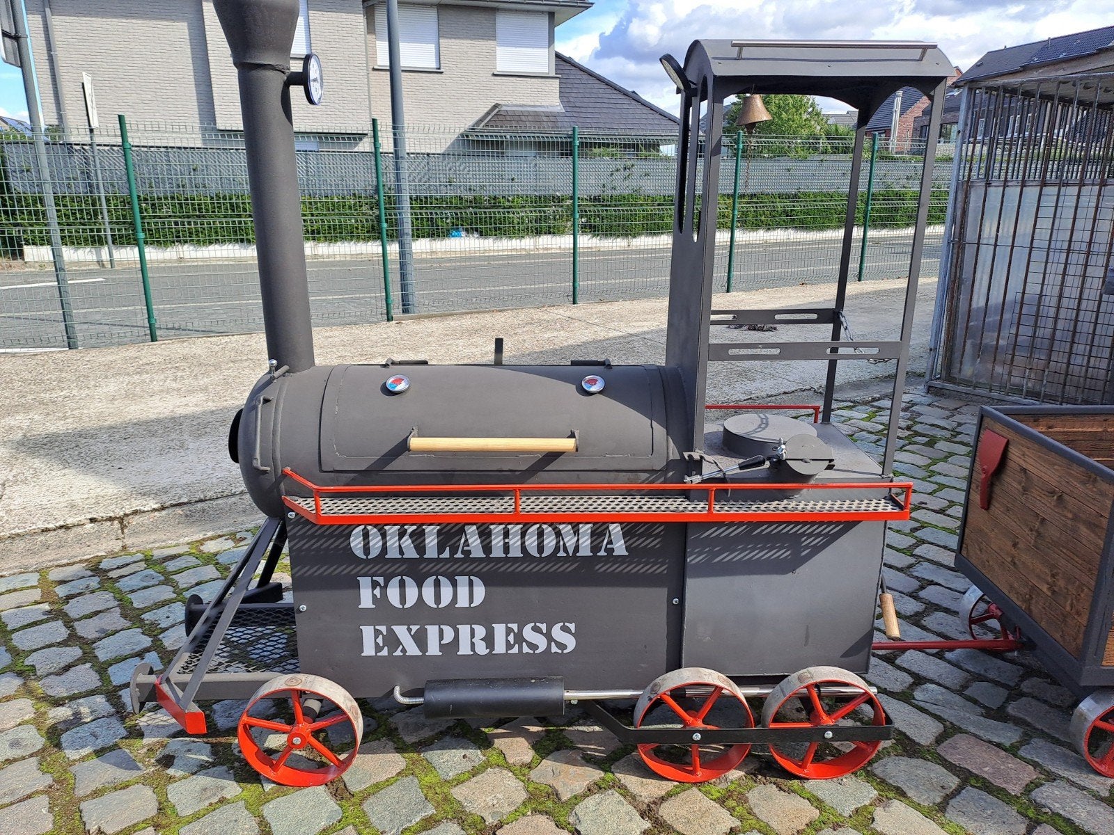 Bbq locomotief met wagon, Tuin en Terras, Houtskoolbarbecues, Ophalen