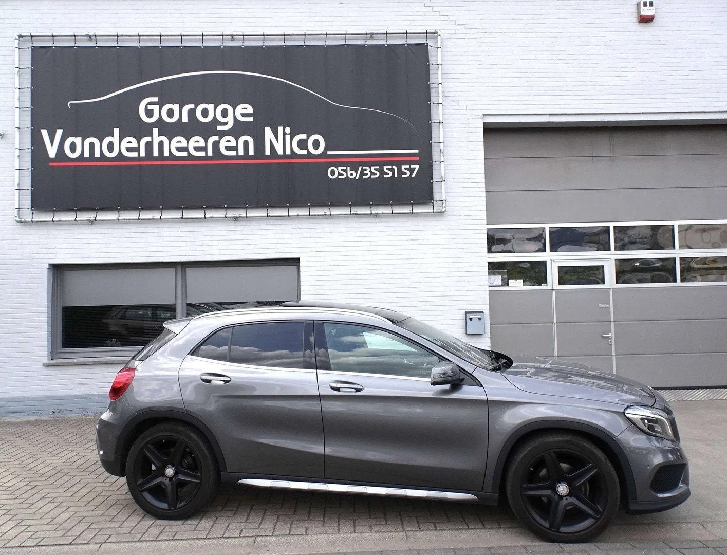 Mercedes-Benz GLA 180 AMG PANODAK,NAVI,XENON/LEDAUTOMAAT,PDC, Autos, Mercedes-Benz, Argent ou Gris, Achat, Entreprise, 5 portes