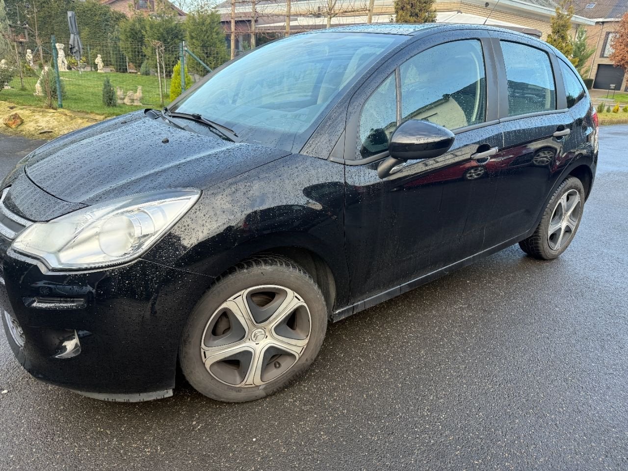 Citroën C3 Tendance (bj 2016), Voorwielaandrijving, Stof, Euro 6, Zwart