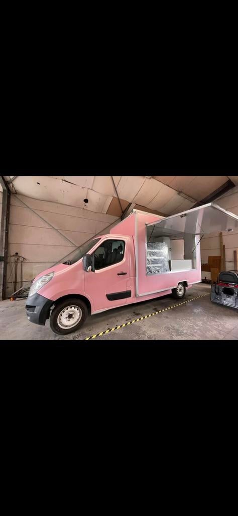 Foodtruck Renault master 2018, blanc d'origine être inspecté, Enlèvement