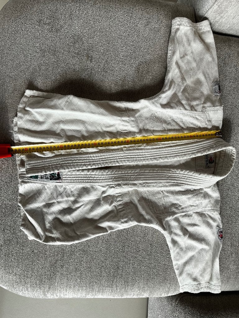 Kimono voor gevechtsport (judo, karate), kindermaat, Sport en Fitness, Gebruikt, Maat XS of kleiner, Judo, Vechtsportpak