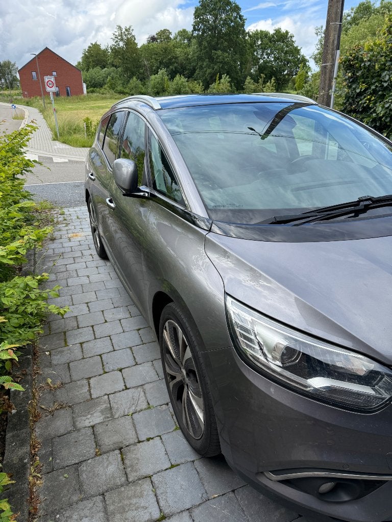 Renault Grand Scenic 1.6L 130 ch 2017, Auto's, Voorwielaandrijving, Monovolume, Overige bekleding, 7 zetels