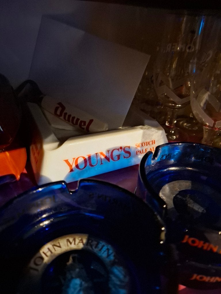 Vintage groot Asbak scoths pale ale youngs, Ophalen of Verzenden, Zo goed als nieuw, Asbak